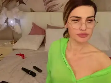 Chaturbate Best live sex cam show of divine_mila