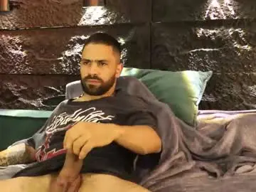 Chaturbate Nude Webcam of leo_diaz01