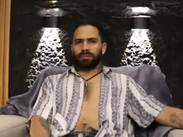 Chaturbate Best live sex cam show of leo_diaz01