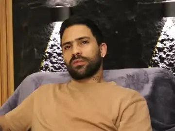 Chaturbate Live Sex of leo_diaz01