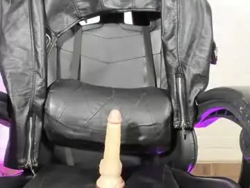 Chaturbate Live Sex Cam of sara_love_1