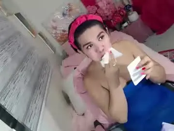 Chaturbate Live Sex Cam of lobotara69