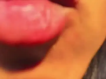 Chaturbate Live Sex Cam of elisasue