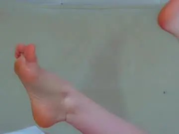 Chaturbate Live Sex Cam of lexireadway