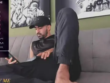 Chaturbate Nude Webcam of vince_colin