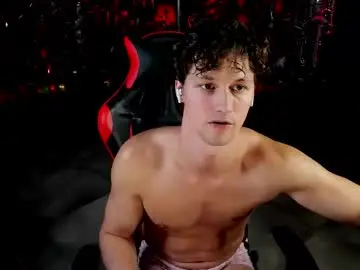 Chaturbate Live Sex Cam of dirty_boss