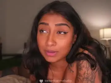 Chaturbate Live Sex Cam of sweetkarmababy