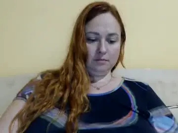 Chaturbate Live Sex Cam of zara_red