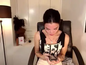 Chaturbate Best live sex cam show of arabella_califa