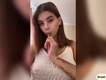 Chaturbate Free Porn Cam of moto_ponchik
