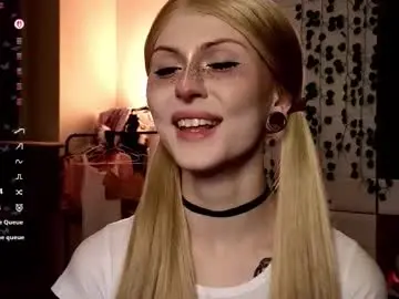 Chaturbate Free Porn Cam of emimiy