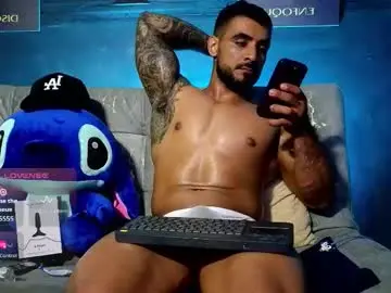 Chaturbate Free Porn Cam of eric_harrison1