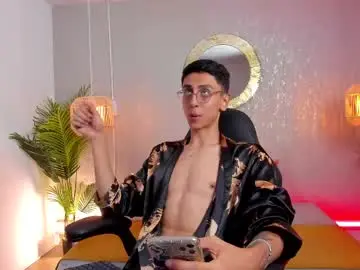 Chaturbate Adult Webcam of gio_carangi