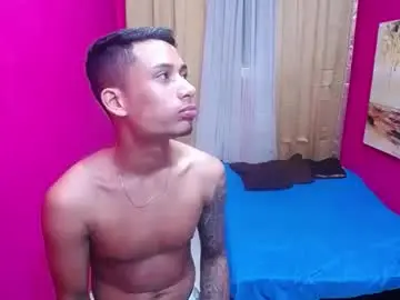 Chaturbate Adult Webcams of hugecock_black