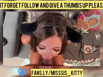 Chaturbate Watch Live Sex Cams of masterr_and_kittyy