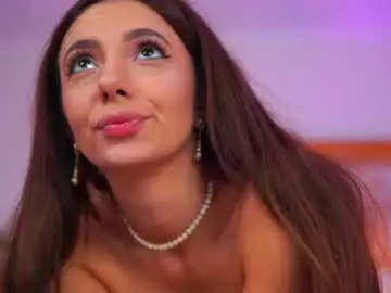 Chaturbate Live Sex Cam of aishabee