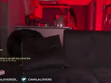 Chaturbate Live Sex Cam of camilalovers01