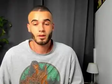 Chaturbate Nude Webcam of shooter_boy_