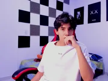 Chaturbate Live Porn of alan_boy01