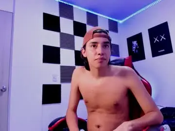 Chaturbate Free Porn Cam of alan_boy01