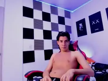 Chaturbate Live Sex of alan_boy01