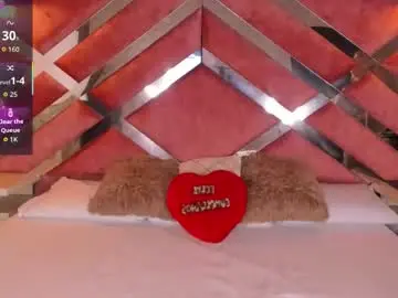 Chaturbate Watch Live Sex Cams of lily__queen30