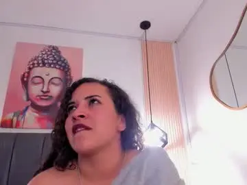 Chaturbate Nude Webcam of moon_shaddow