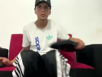 Chaturbate Free Porn Cam of andrewcooper1