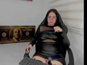 Chaturbate Sex Cam of queen_findom1