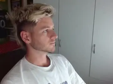 Chaturbate Watch Live Sex Cams of freddy_star