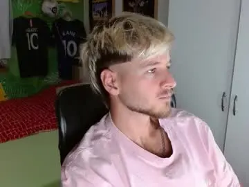 Chaturbate Best live sex cam show of freddy_star