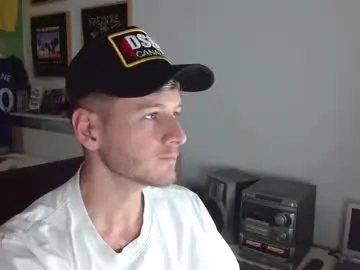 Chaturbate Live Porn of freddy_star