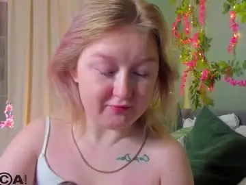 Chaturbate Nude Webcam of mia_ferd