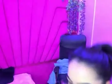 Chaturbate Live Sex Cam of gisell_squirt