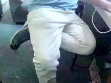 Chaturbate Live Porn of averagebroguy