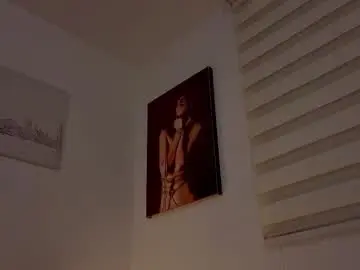 Chaturbate Live Sex Cam of miavero