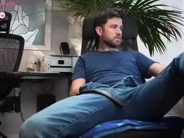 Chaturbate Live Sex Cam of jackoffdude85