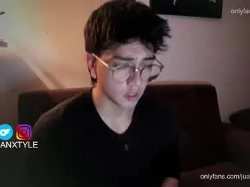 Chaturbate Best live sex cam show of juancamroom