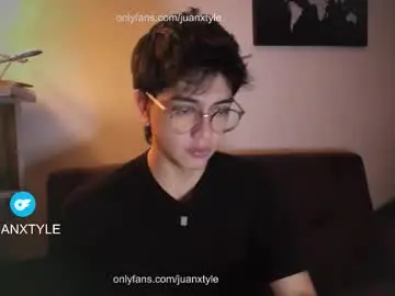Chaturbate Live Porn of juancamroom