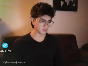 Chaturbate Free Live Porn of juancamroom