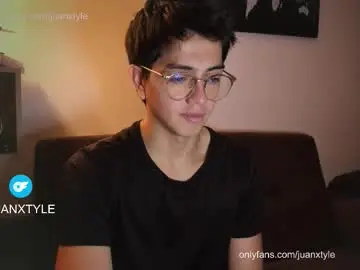 Chaturbate Best live sex cam show of juancamroom