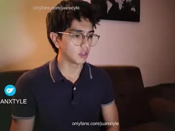 Chaturbate Sex Cam of juancamroom