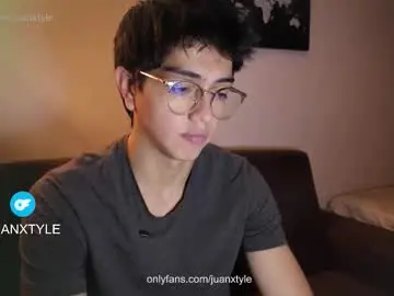 Chaturbate Best live sex cam show of juancamroom