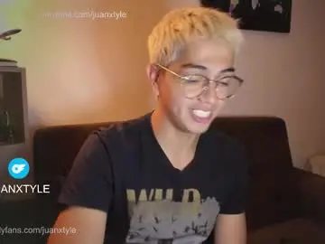 Chaturbate Watch Live Sex Cams of juancamroom