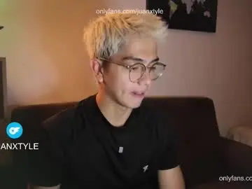 Chaturbate Best live sex cam show of juancamroom