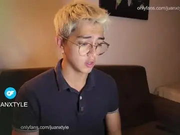 Chaturbate Best live sex cam show of juancamroom