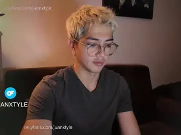 Chaturbate Sex Cam of juancamroom