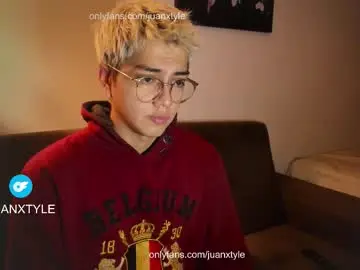 Chaturbate Free Live Porn of juancamroom