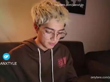 Chaturbate Best live sex cam show of juancamroom