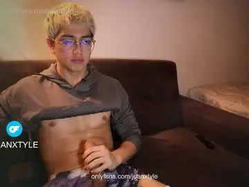 Chaturbate Best live sex cam show of juancamroom